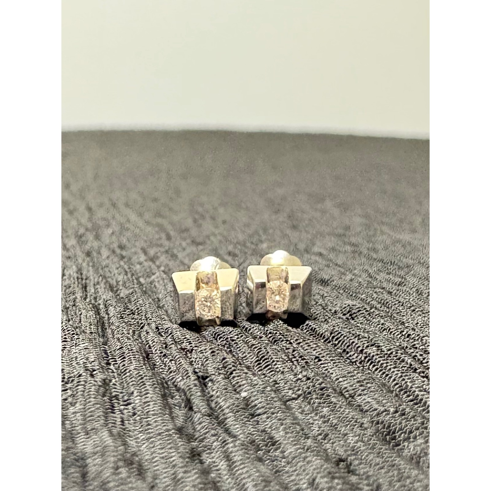 Diamond 14k White Gold Earrings Luxury Minimalist Geometric Square Stud Earrings